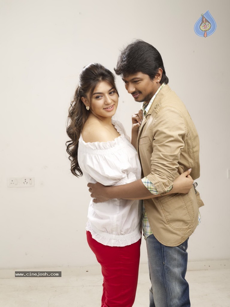 Oru Kal Oru Kannadi Tamil Movie Stills - 3 / 41 photos