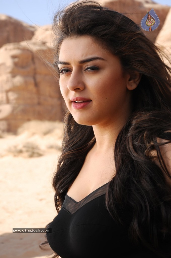 Oru Kal Oru Kannadi Tamil Movie Stills - 11 / 41 photos