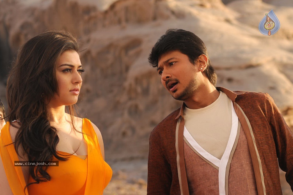 Oru Kal Oru Kannadi Tamil Movie Stills - 32 / 41 photos
