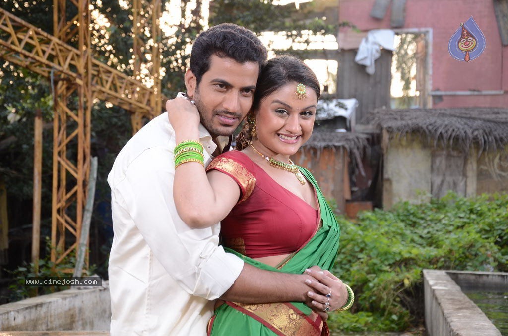 Oru Nadigayin Vakku Moolam Tamil Movie Gallery - 25 / 72 photos