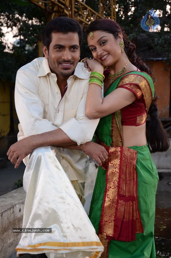 Oru Nadigayin Vakku Moolam Tamil Movie Gallery - 60 / 72 photos