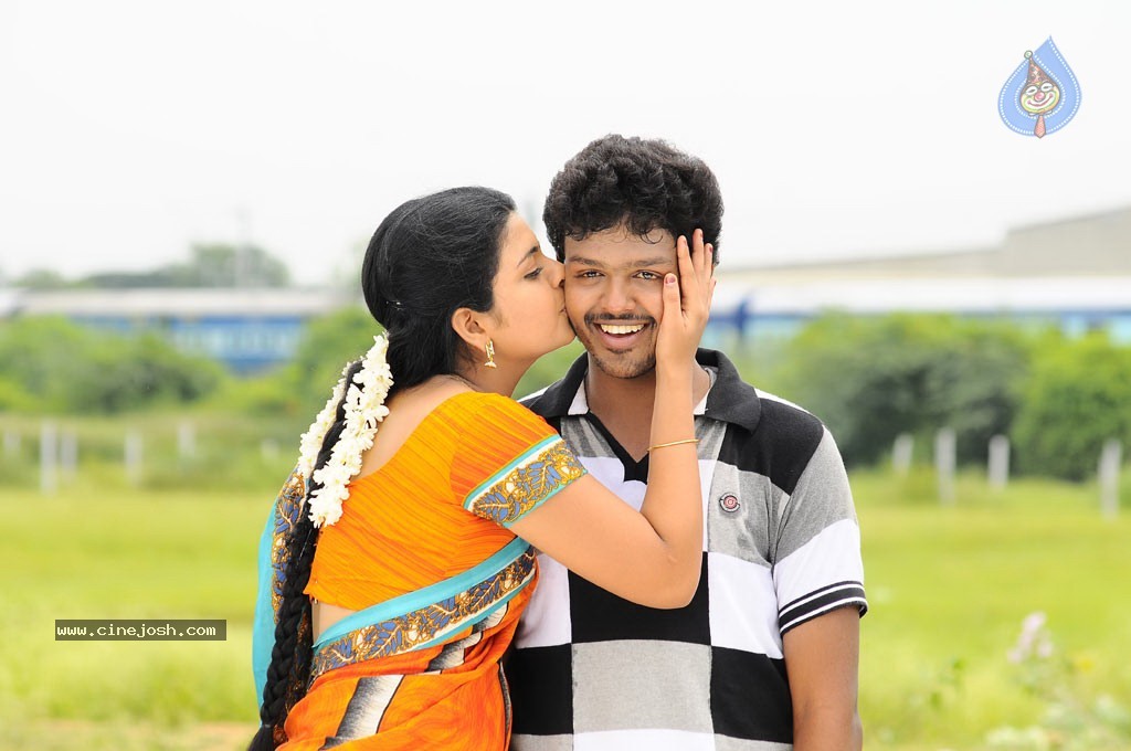 Oruvar Meethu Oruvar Sainthu Tamil Movie Stills - 8 / 77 photos