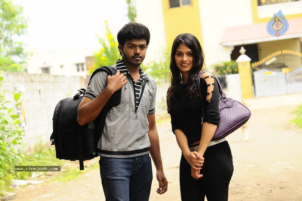 Oruvar Meethu Oruvar Sainthu Tamil Movie Stills - 43 / 77 photos