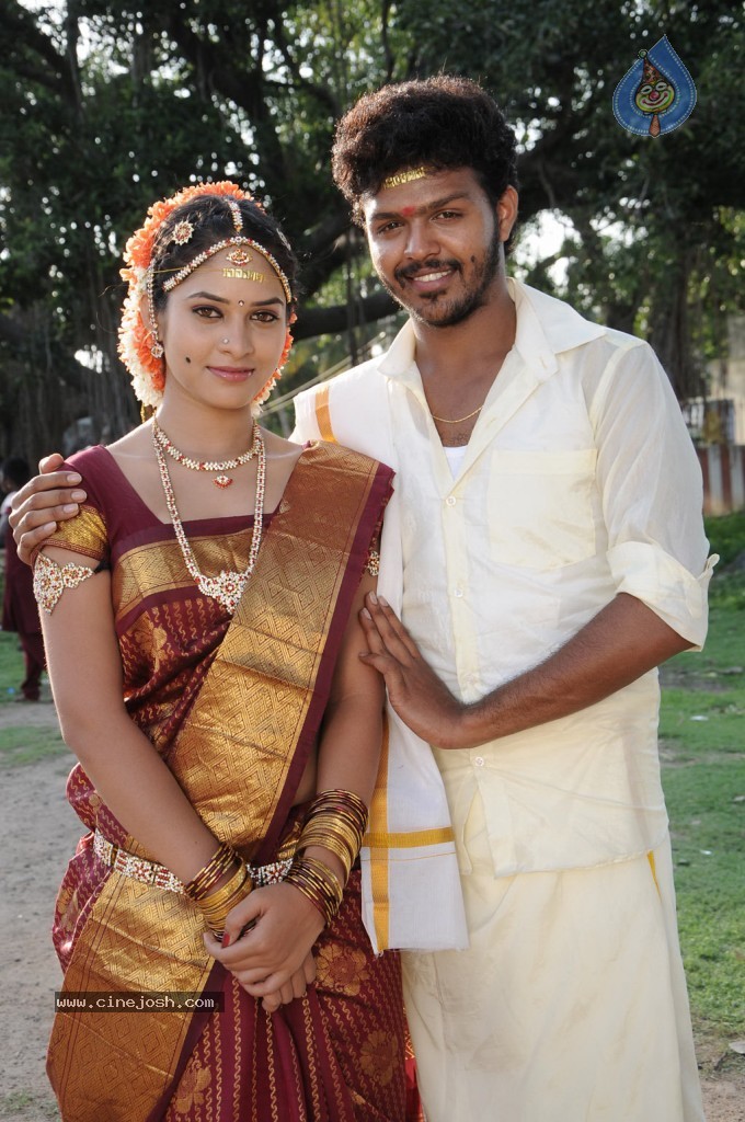 Oruvar Meethu Oruvar Sainthu Tamil Movie Stills - 53 / 77 photos