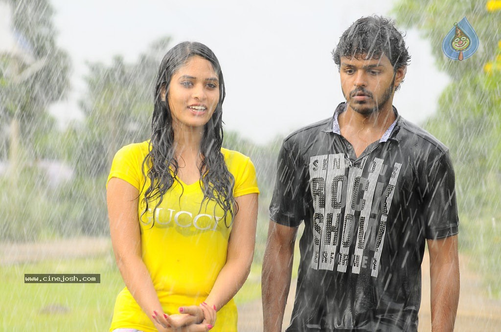 Oruvar Meethu Oruvar Sainthu Tamil Movie Stills - 61 / 77 photos