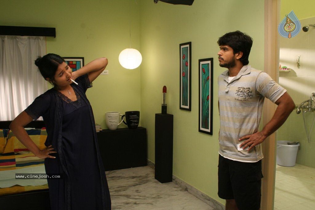 Osei Osei Vadilesi Vellipoke Movie Stills - 10 / 20 photos