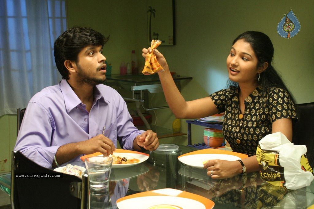 Osei Osei Vadilesi Vellipoke Movie Stills - 15 / 20 photos