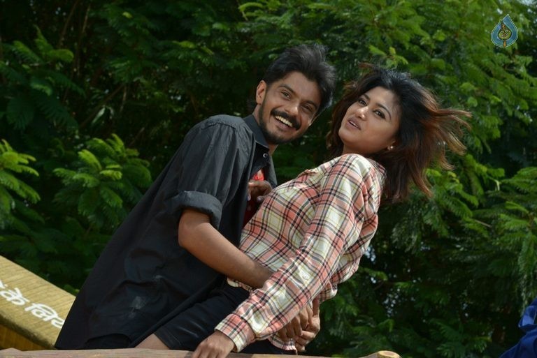 Seeni Tamil Movie Photos - 40 / 46 photos