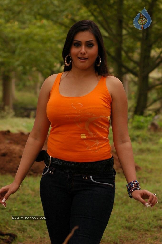 Pachi Mirapakai Movie Stills - 28 / 40 photos