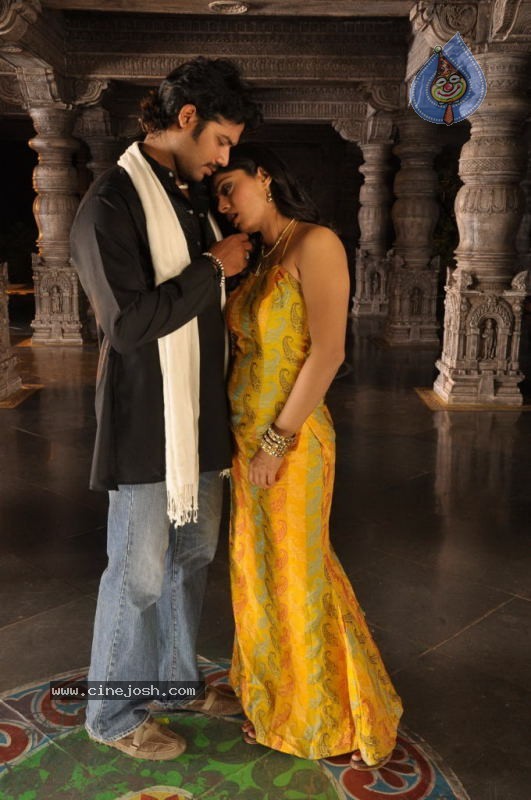 Padam Paarthu Kathai Sol Tamil Movie Stills - 11 / 82 photos