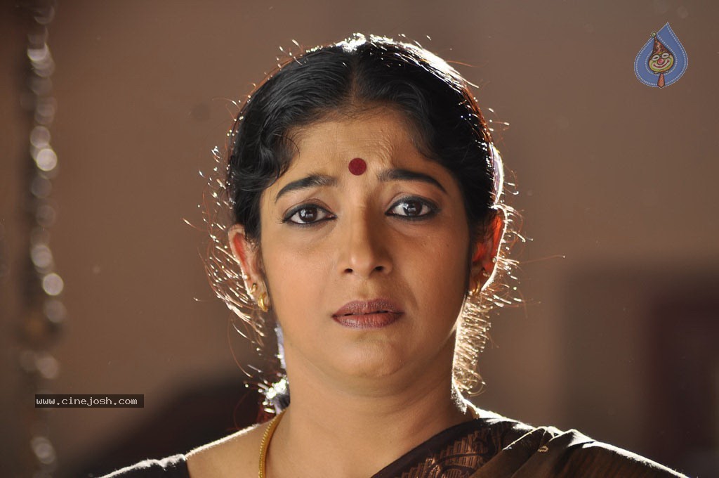Padam Pesum Tamil Movie Stills - 19 / 28 photos