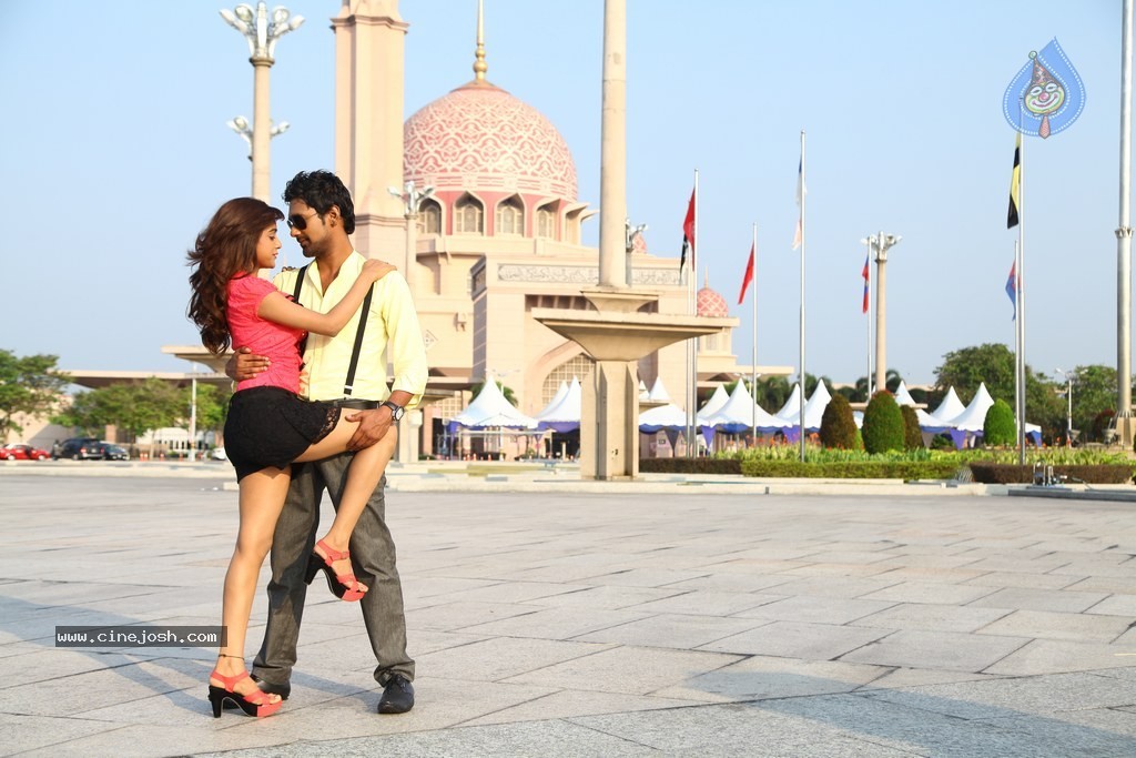 Paddanandi Premalo Mari Movie Stills - 8 / 12 photos