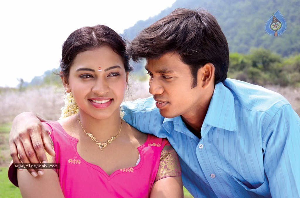 Padikkira Vayasula Tamil Movie Stills - 18 / 58 photos
