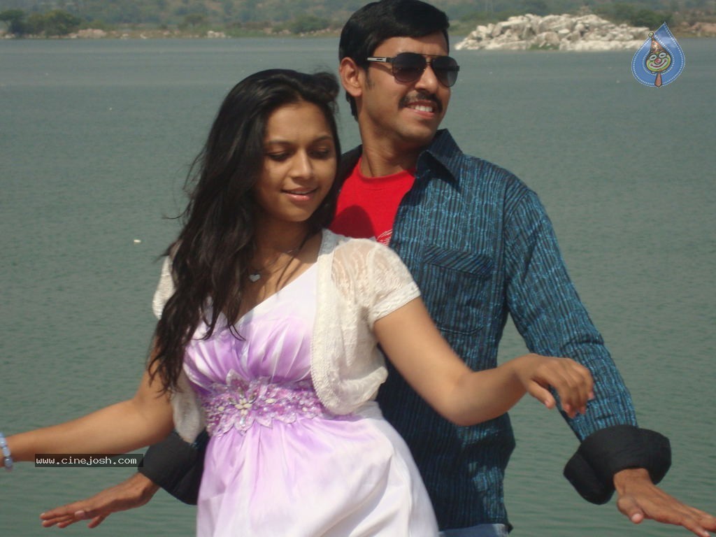 Padunu Movie Stills - 7 / 34 photos