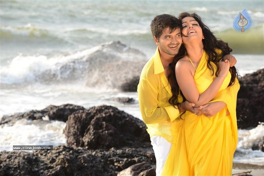 Pagadai Pagadai Tamil Movie Stills - 29 / 54 photos