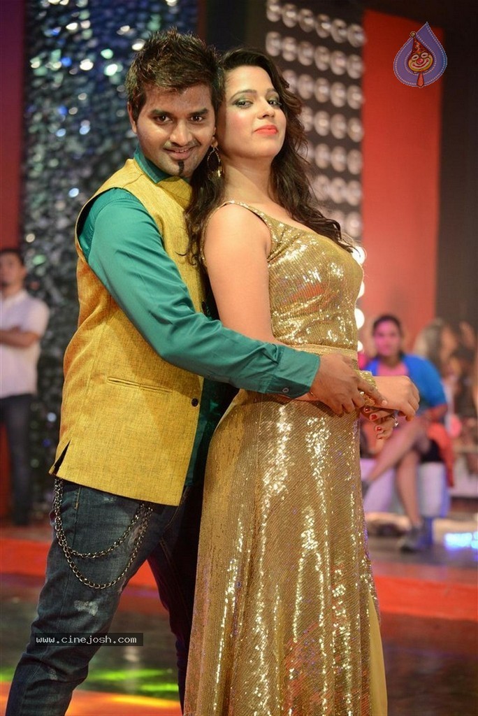 Pagadai Pagadai Tamil Movie Stills - 54 / 54 photos