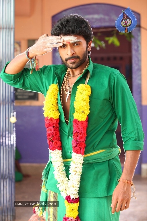 Pakka Movie Working Stills And Photos - 13 / 32 photos