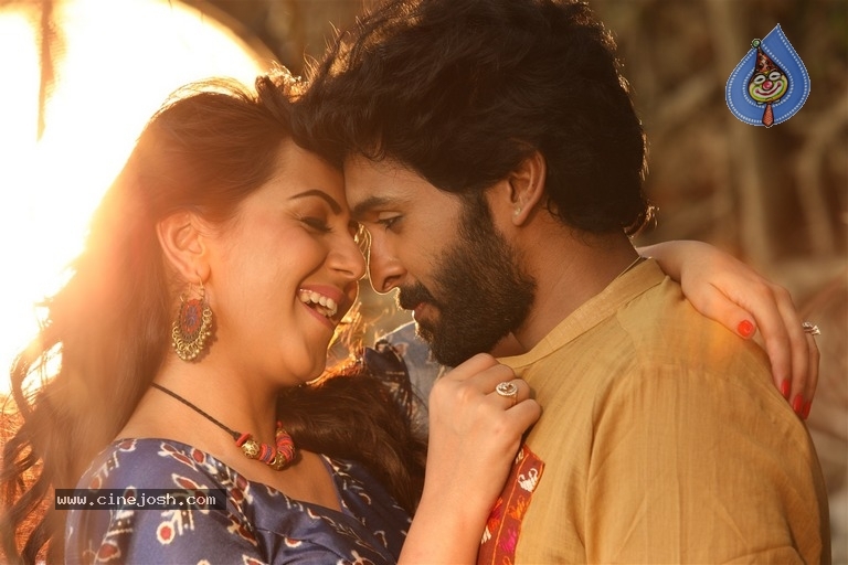 Pakka Movie Working Stills And Photos - 18 / 32 photos