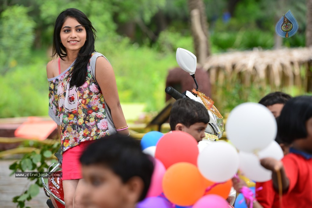Panchadara Pachimirchi Movie Stills - 10 / 22 photos