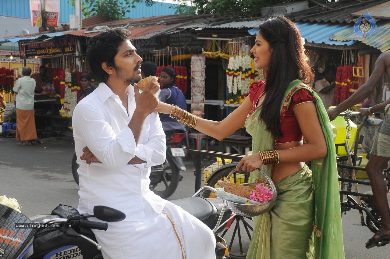 Pandavullo Okadu Movie Stills n Walls - 18 / 28 photos