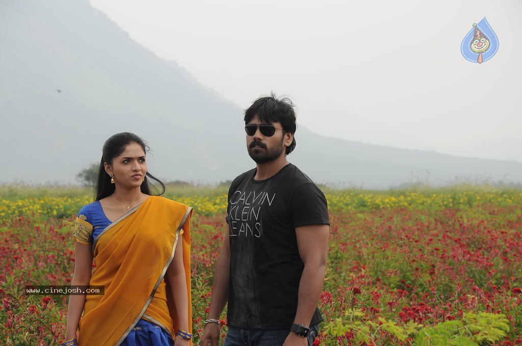 Pandi Oli Perukki Nilayam Tamil Movie Stills - 16 / 75 photos