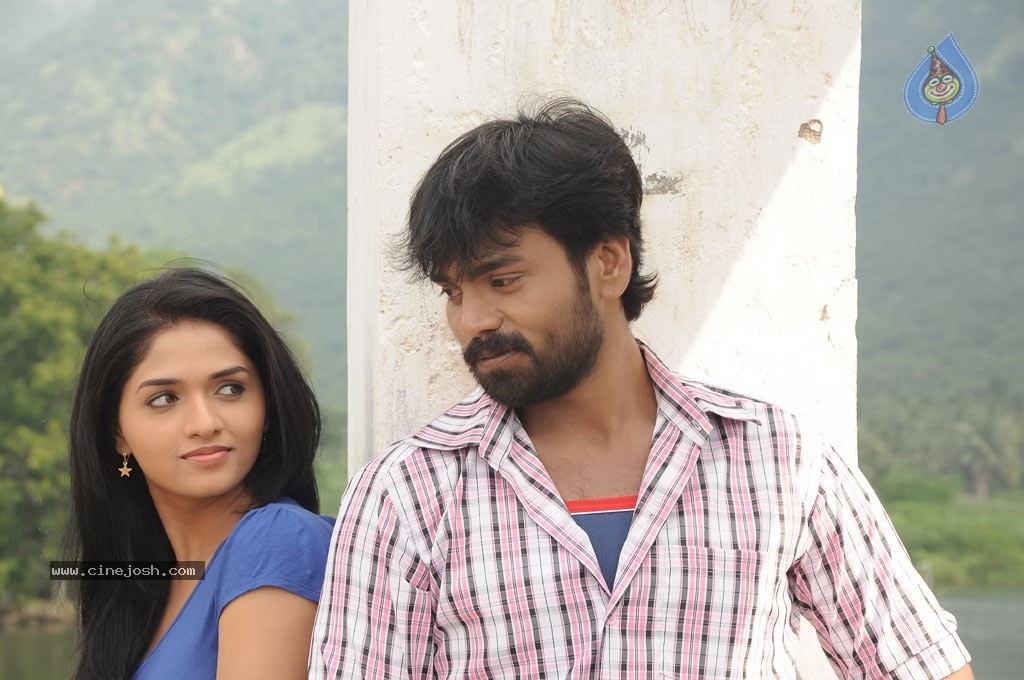 Pandi Oli Perukki Nilayam Tamil Movie Stills - 56 / 75 photos