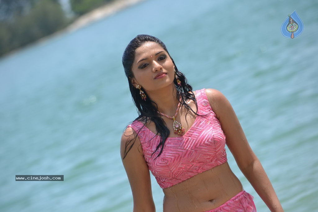 Pandi Oli Perukki Nilayam Tamil Movie Stills - 63 / 75 photos