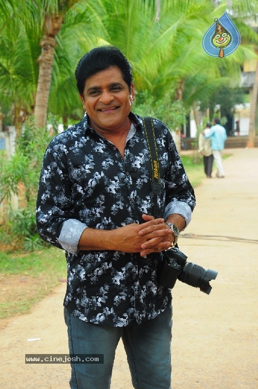 Pandugadi Photo Studio Movie Stills - 8 / 19 photos