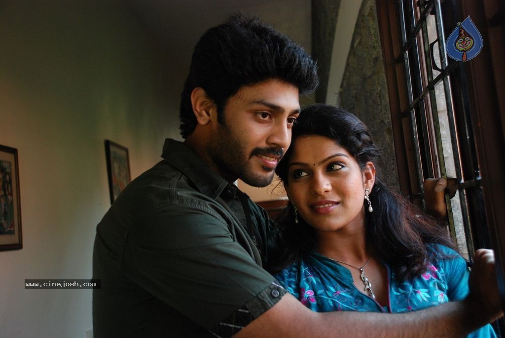 Panduvam Tamil Movie Stills - 32 / 52 photos