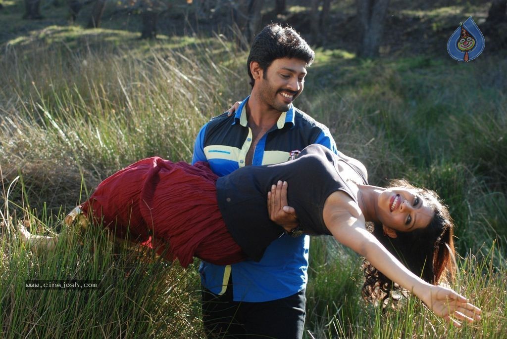 Panduvam Tamil Movie Stills - 35 / 52 photos
