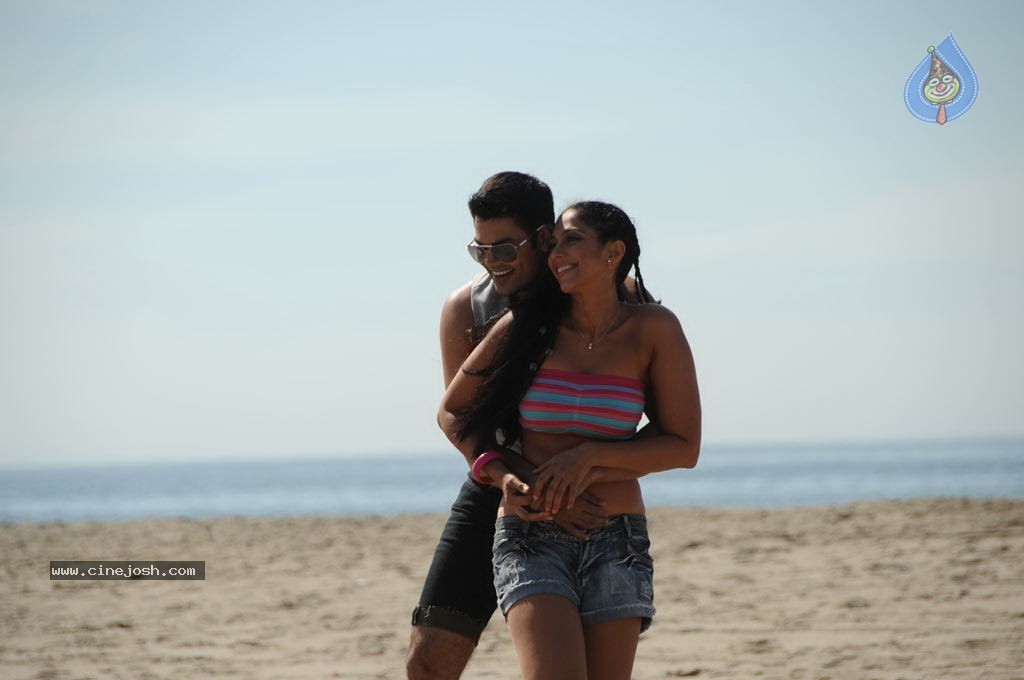Pani Thuli Tamil Movie Spicy Stills - 69 / 78 photos