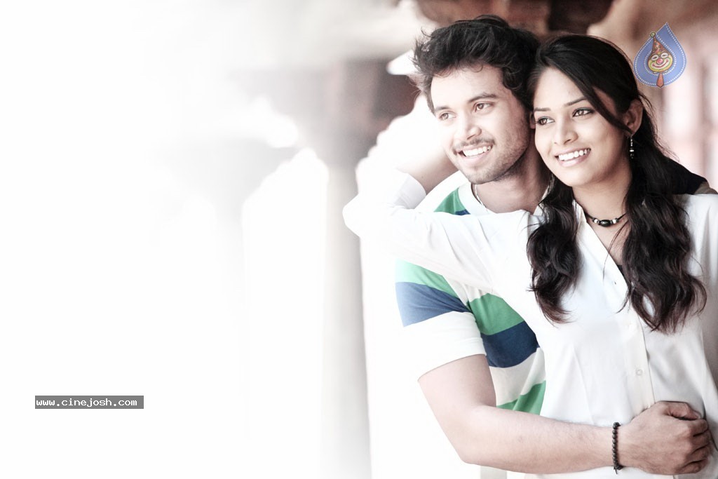 Pani Vizhum Malar Vanam Tamil Movie Stills - 3 / 32 photos