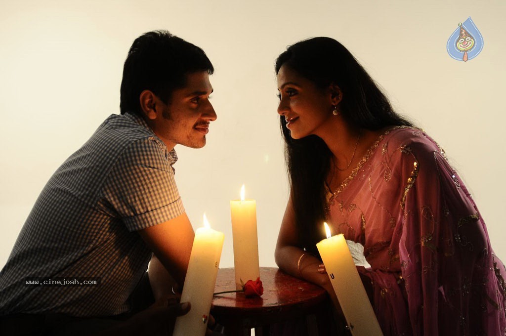 Panivizhum Nilavu Tamil Movie Stills - 6 / 34 photos