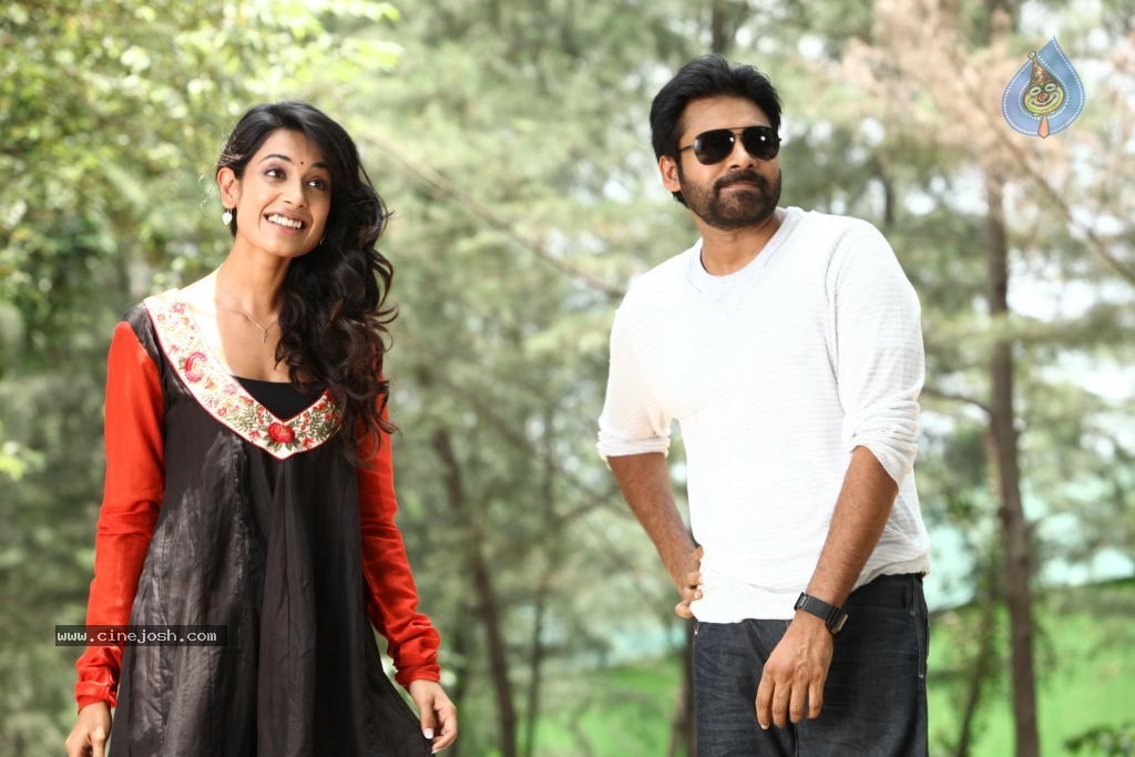 Panjaa Movie Latest Stills - 14 / 16 photos