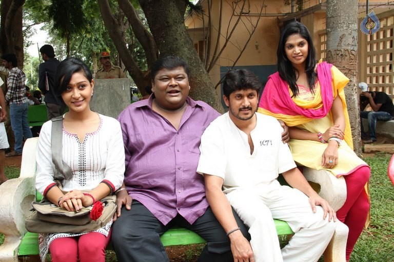 Panthulu Gaari Ammayi Posters and Photos - 55 / 61 photos