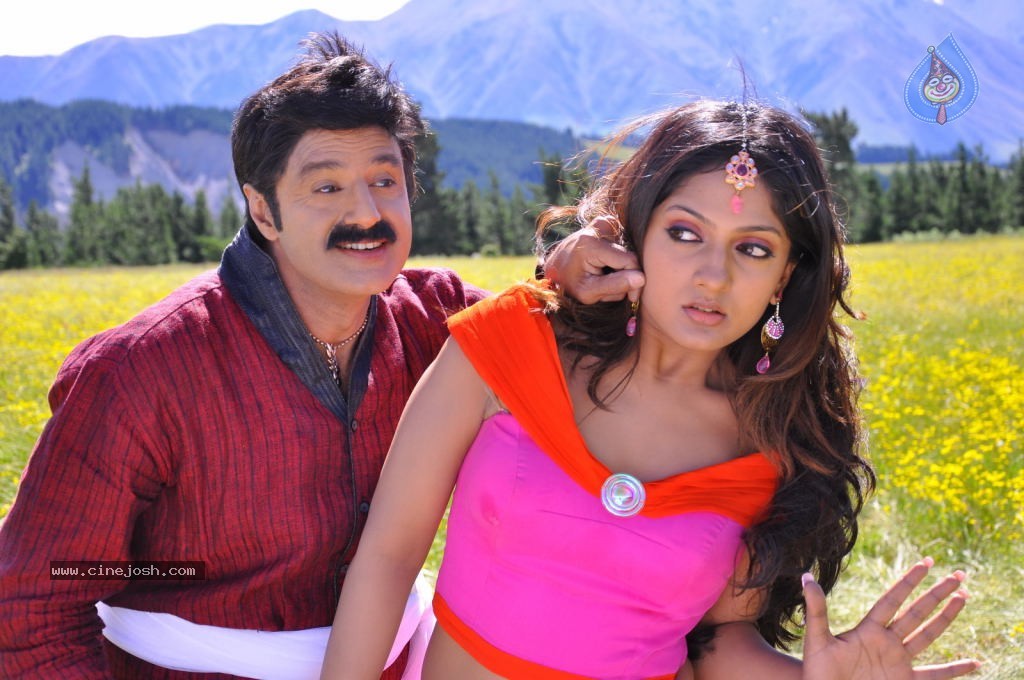 Parama Veera Chakra Movie Gallery - 11 / 25 photos