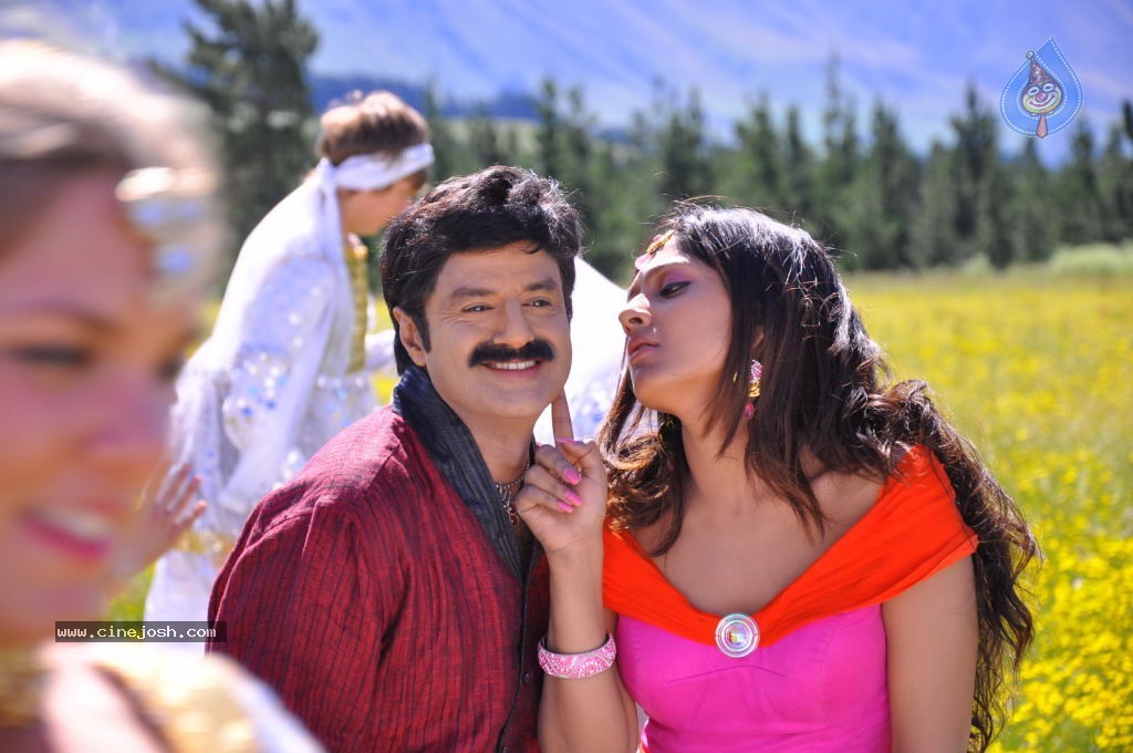 Parama Veera Chakra Movie Gallery - 25 / 25 photos