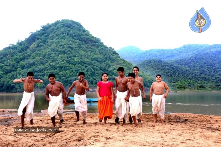 Paramanandayya Sishyula Katha 3D Working Stills - 5 / 7 photos