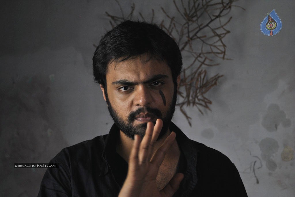 Parithi Tamil Movie Stills  - 13 / 53 photos