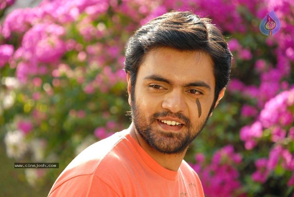 Parithi Tamil Movie Stills  - 19 / 53 photos