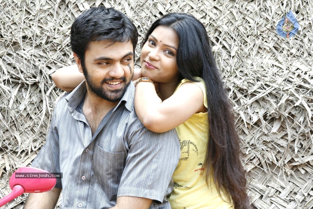 Parithi Tamil Movie Stills  - 27 / 53 photos