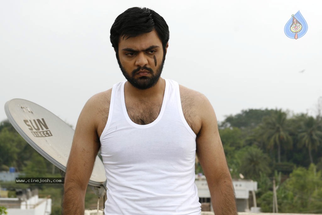 Parithi Tamil Movie Stills  - 29 / 53 photos
