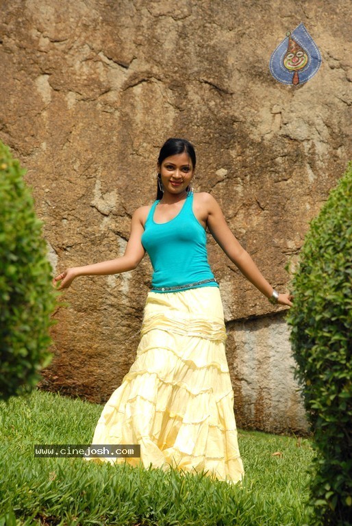 Parithi Tamil Movie Stills  - 48 / 53 photos