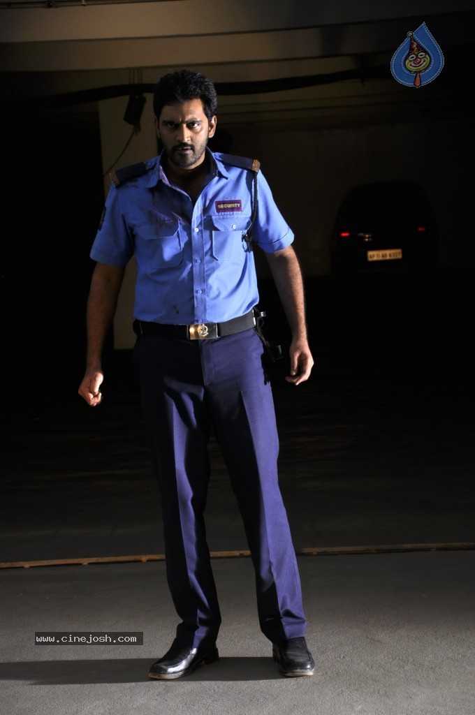 Parking Movie New Photos - 8 / 10 photos