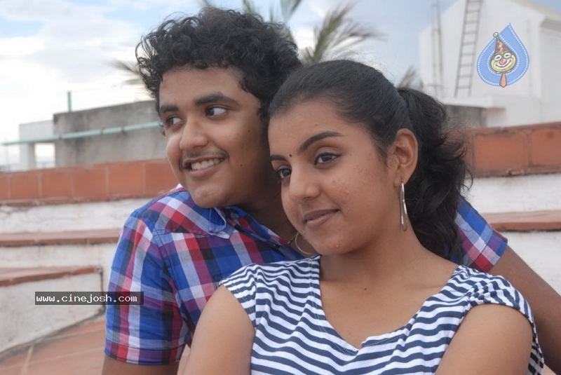 Pasakara Nanbargal Tamil Movie Stills - 31 / 44 photos