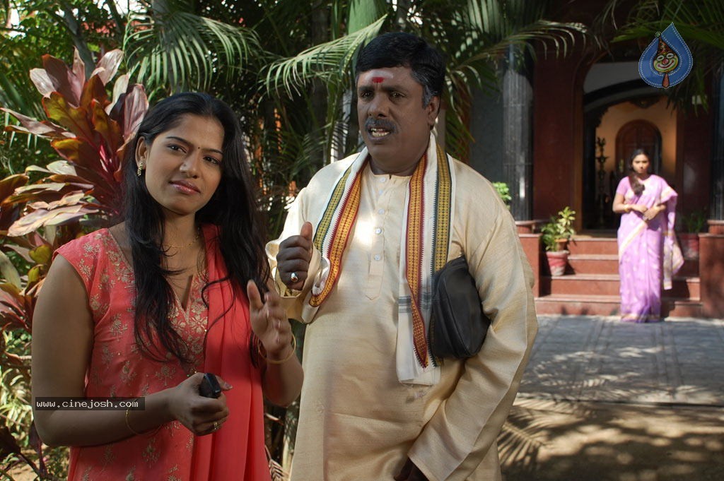 Pattikattu Mappillai Tamil Movie Stills - 11 / 57 photos