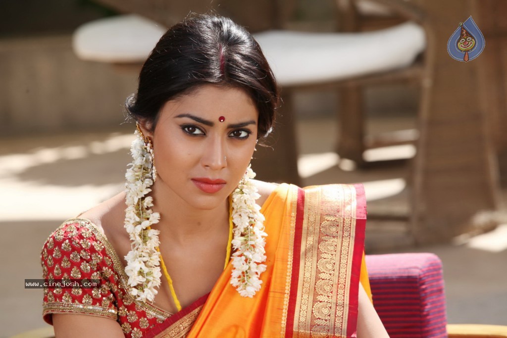 Pavitra Movie Stills - 18 / 59 photos