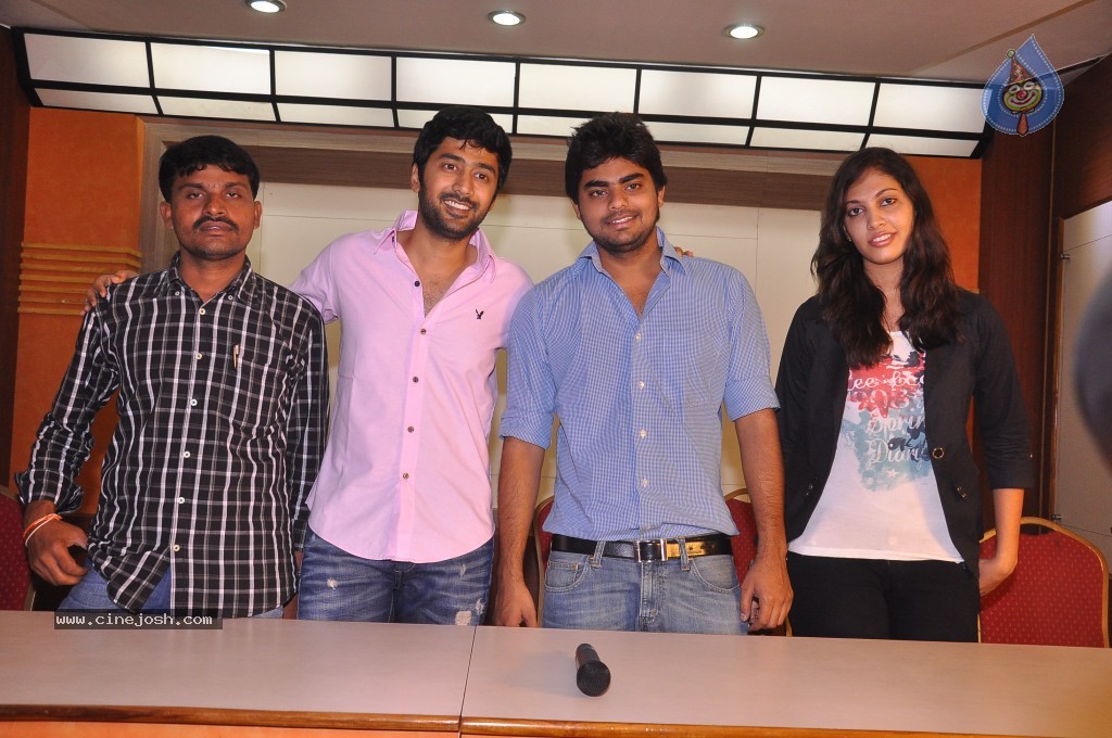 Pelli Pusthakam Stills and Walls - 18 / 99 photos