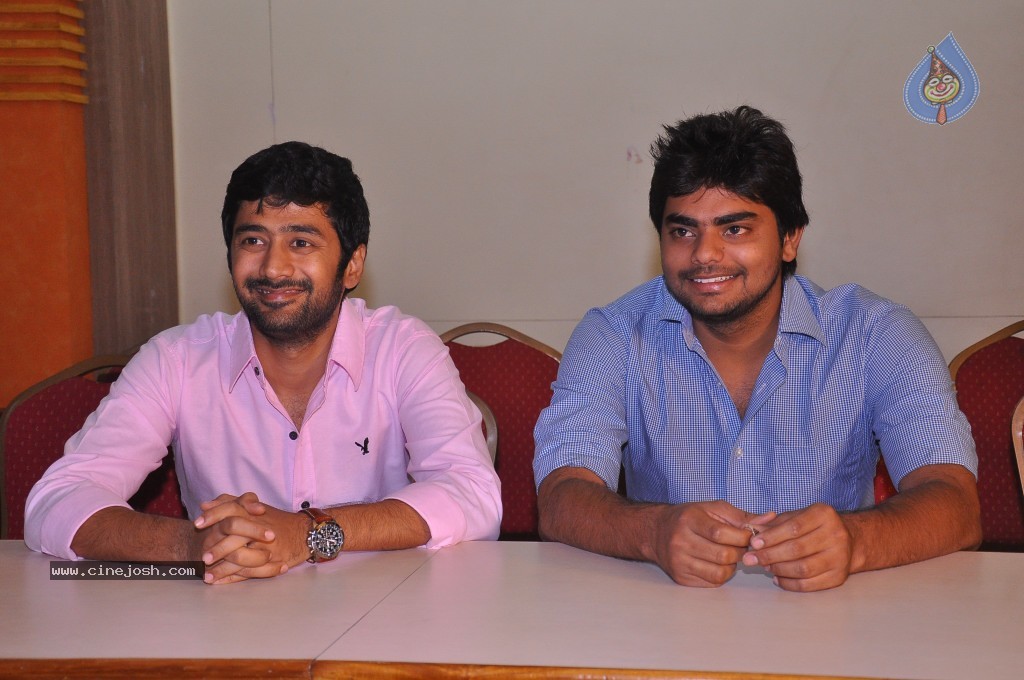 Pelli Pusthakam Stills and Walls - 77 / 99 photos