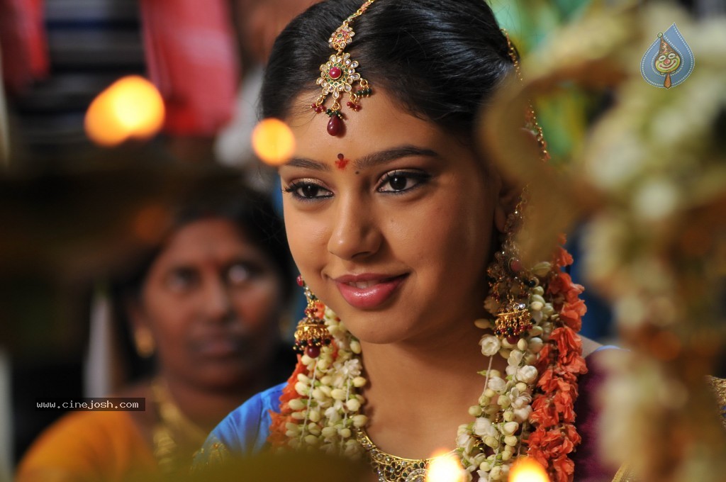 Pelli Pusthakam Stills and Walls - 98 / 99 photos